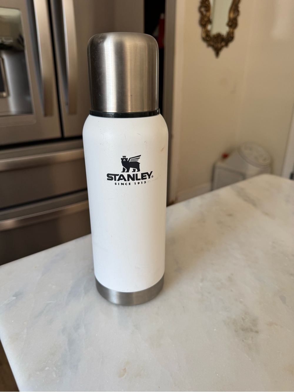 Like New Stanley 25oz Tumbler Thermos used Twice